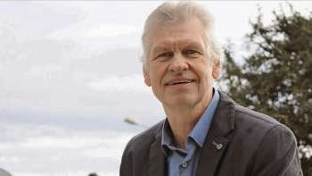 Lesung von und mit Richard Böck -        Bis er anfing, sich