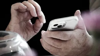 GenerationenDialog – Jugendliche bieten digitale Hilfe