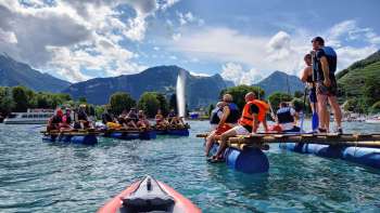 Flossbauen - das Highlight in Sachen Teambuilding