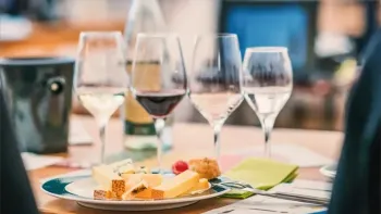 Wein und Käse: Komplexe Liebschaften!