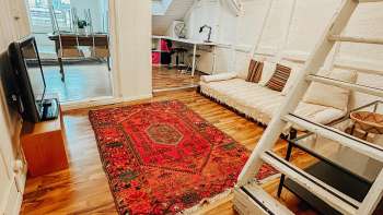 Esmeralda's apartment in the heart of the city with a terrace