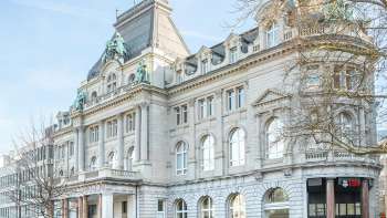 Stickereibörse (Bourse de la broderie)