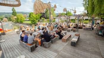 Tiki bar sulla spiaggia Tiki bar sulla spiaggia