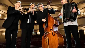 Die Schurken: "La vita e bella"