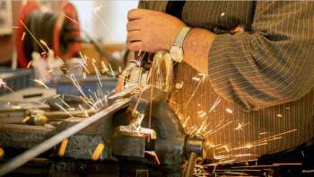 Weihnachtssterne schmieden