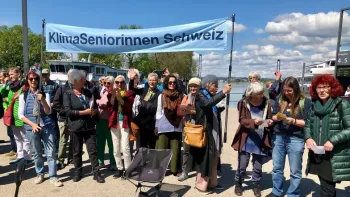 Willkommen am Stammtisch der KlimaSeniorinnen