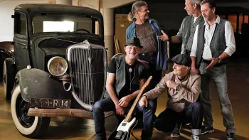 Midnight Screamers (CH) & Purple Lights (CH)