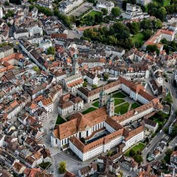 Altstadt, Altstadt / UNESCO Stiftskirche, Aussicht, Drohne, Drohnenaufnahmen, Innenstadt, Kathedrale, Klosterplatz, Luftansicht, Luftaufnahme, St.Gallen, UNESCO Weltkulturerbe, Weitsicht