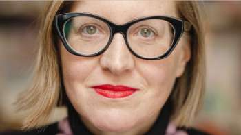 Stephanie Hollenstein – Malerin und Soldat