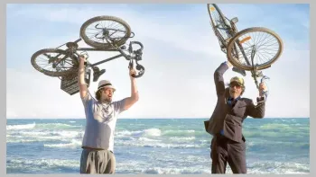 À bicyclette