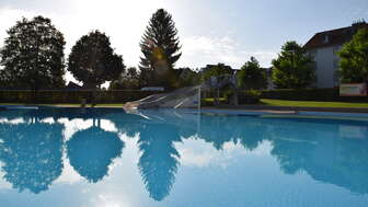 Hallen- und Freibad Sonnenrain