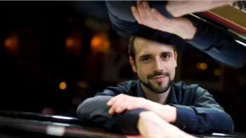 Claude Diallo Swing & Roll