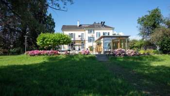 Restaurant Villa am See by Sandro Lüthi