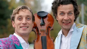 Les Papillons: Prisma – Vorpremiere