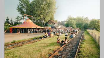 Daydance feat. Feine Musik