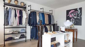 16/04 – Custom-made clothing