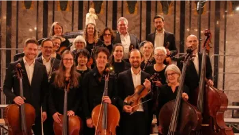 Weihnachtliche Streichmusik - mit Orgel & Akkordeon