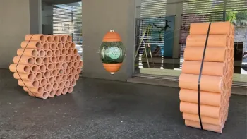 "Zwischen den Systemen - Kunst im vernetzten Jetzt"