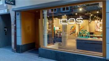 DJ, Snacks und Getränke und kostenlose Tests für Erwachsene