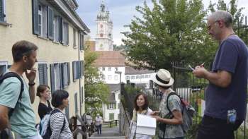Stufe um Stufe öffnet sich der Blick auf die Stadt