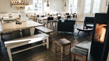 Øya Bar Kafé Øya Bar Kafé