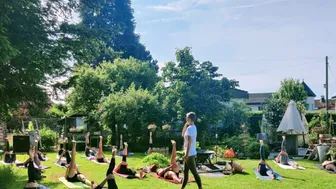 Yoga & Brunch im Garten