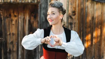 Miss Helvetia Volksmusig on the Rocks